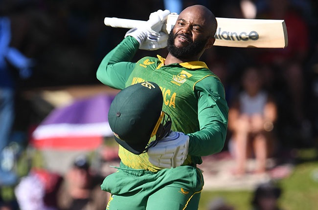 Temba Bavuma celebrates his century (Gallo)