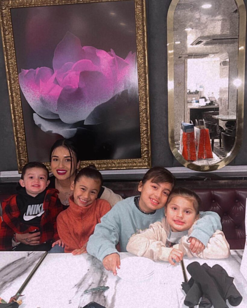 Marlene Santana and her children