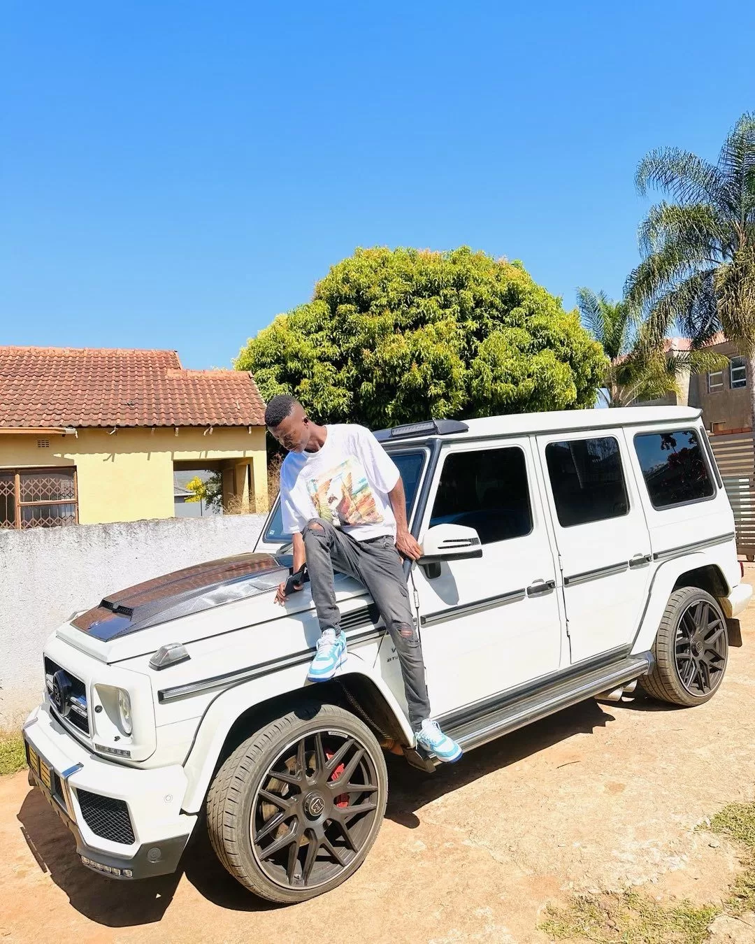 King Monada Roasted For Snubbing a Fan